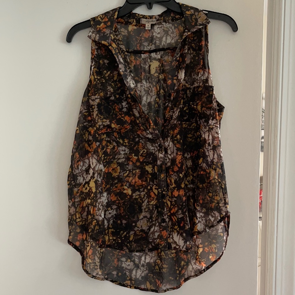 Loose sheer tank